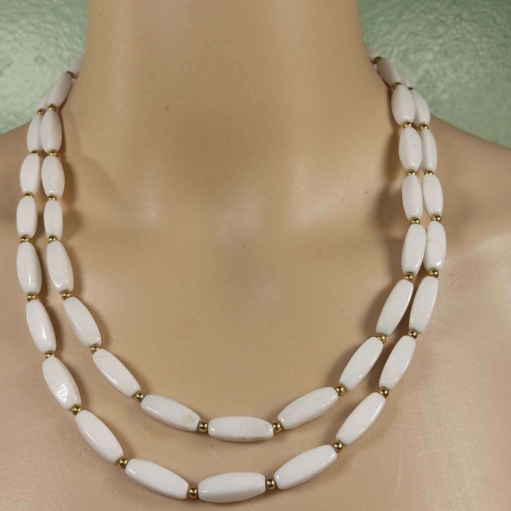 Womannecklace